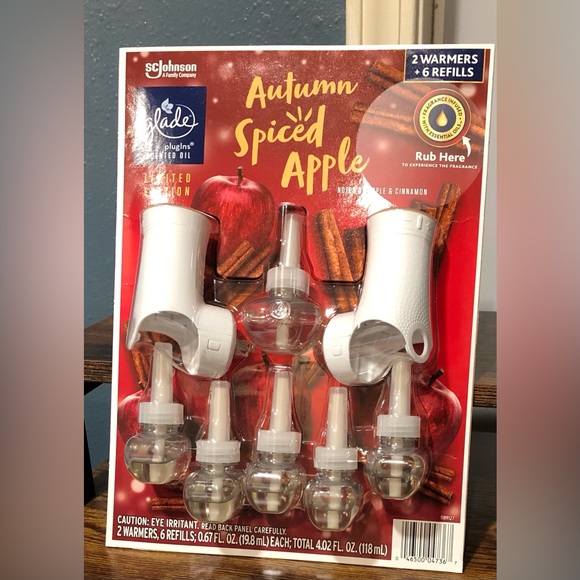 Glade PlugIns Limited Edition Autumn Spiced Apple 2 Warmers & 6 Refills - Picture 1 of 5